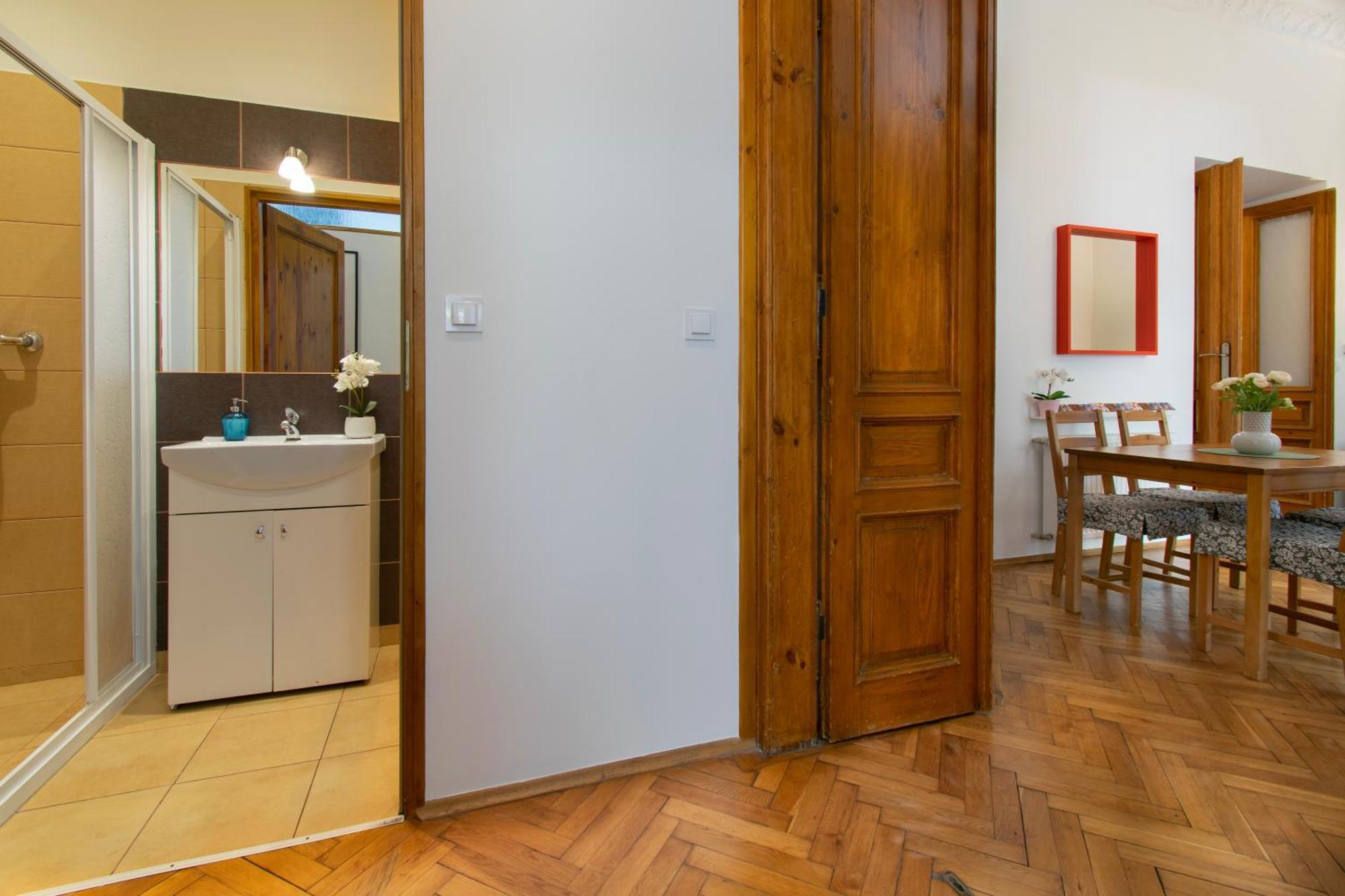 Ground Floor Family Apartment Kraków Eksteriør billede