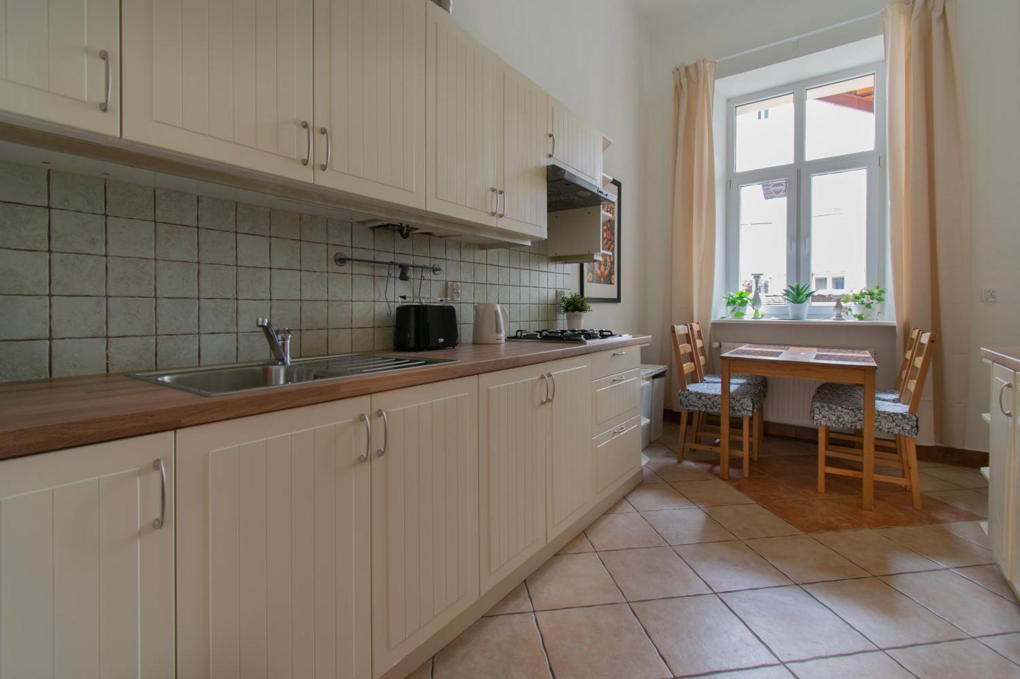 Ground Floor Family Apartment Kraków Eksteriør billede